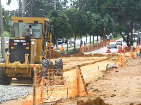 Trecho da região sul de São José dos Campos está interditada devido a obras públicas