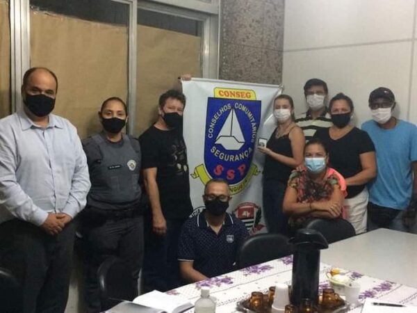 Psicóloga do CREAS é homenageada após ajudar em uma tentativa de suicídio