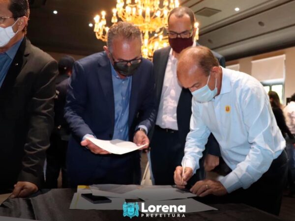 Lorena assina convênio com o Programa Especial de Melhorias (PEM)