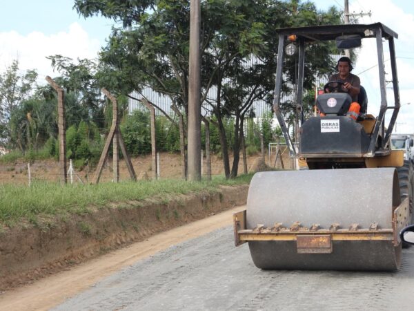 Prefeitura de Guará inicia obras de manutenção na Avenida Marginal Dutra