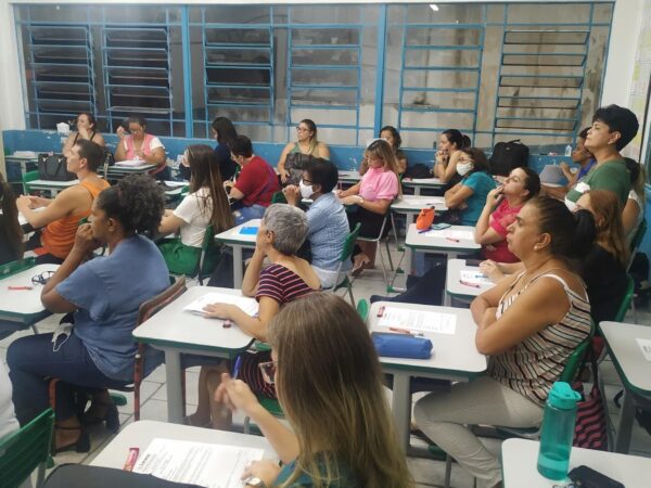 Professores da rede municipal são apresentados ao projeto Aprender Juntos
