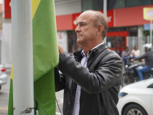 Lorena realiza ato cívico da Semana da Pátria