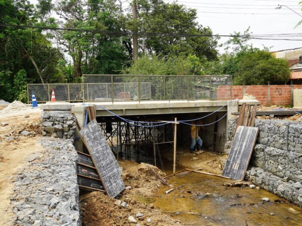 Em Lorena, obra da Ponte do Horto está em fase final