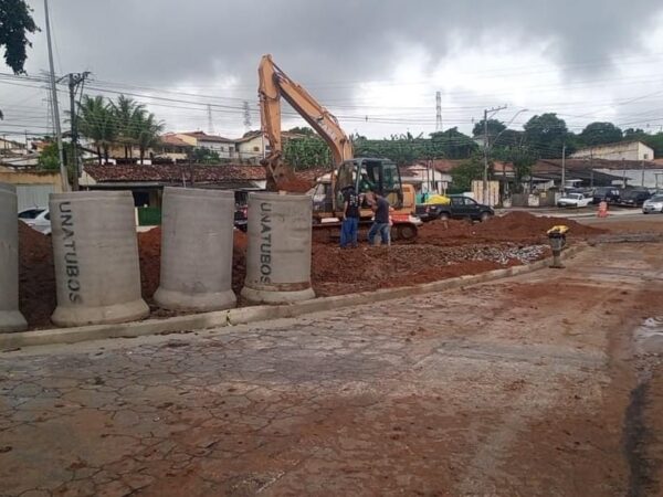 Taubaté segue com obras de implantação de rotatória no bairro Belém