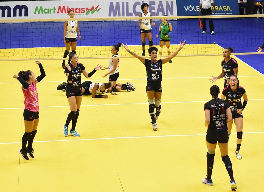 Vôlei Taubaté conquista mais uma vitória e segue pela liderança da Superliga B