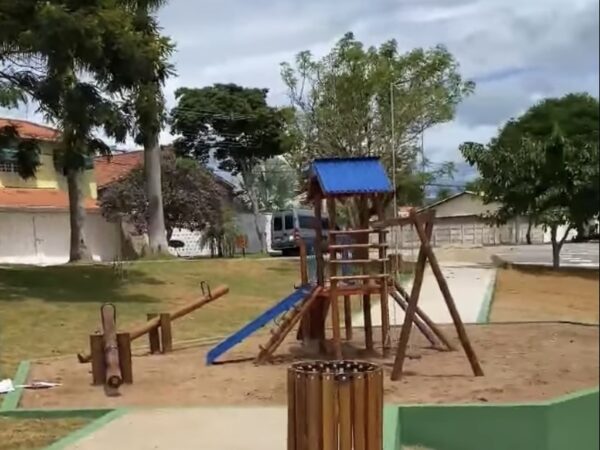 Prefeitura finaliza nova praça no Parque Mondesir