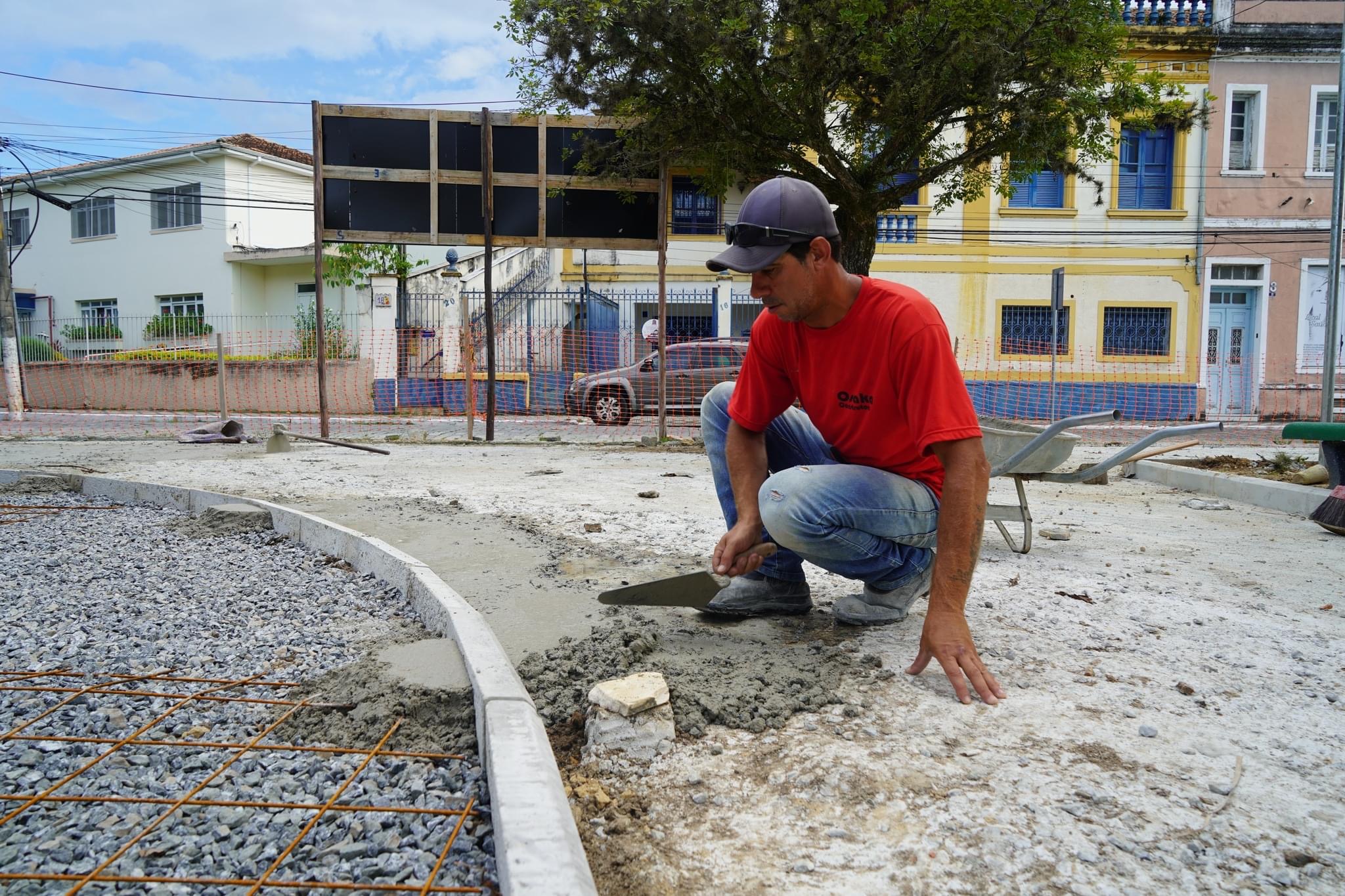 Prefeitura mostra o andamento da obra de reforma da Praça do Rosário