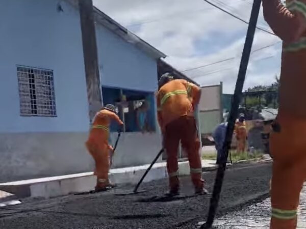 Prefeitura inicia pacote de pavimentação de 12 ruas