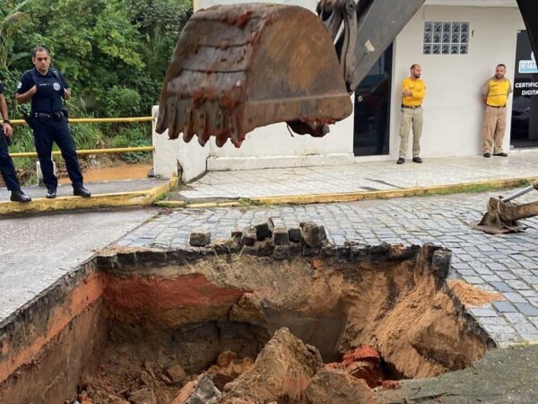 Ponte da Rua das Palmeiras está liberada