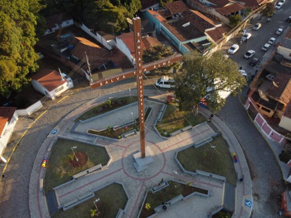 Prefeitura de Cruzeiro entrega reforma do Morro das Missões e Praça João XXIII, que contemplam o Santo Cruzeiro