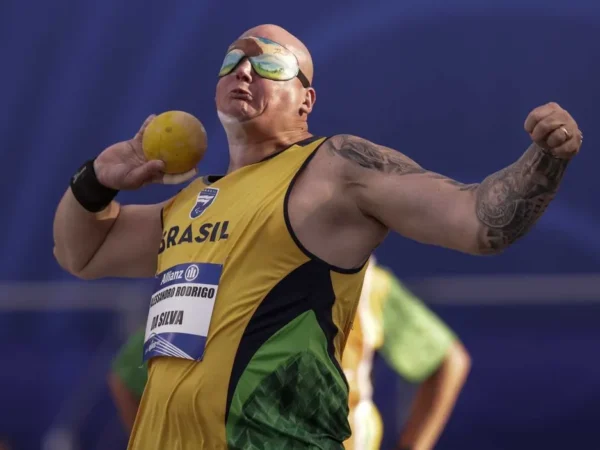 Paratleta de Taubaté conquista medalha de prata no Mundial de Paris