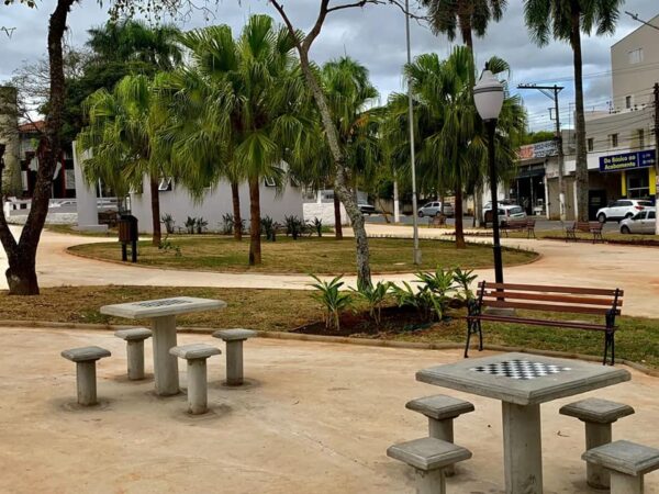 Prefeitura finaliza obra de reforma da Praça São Benedito em Guaratinguetá