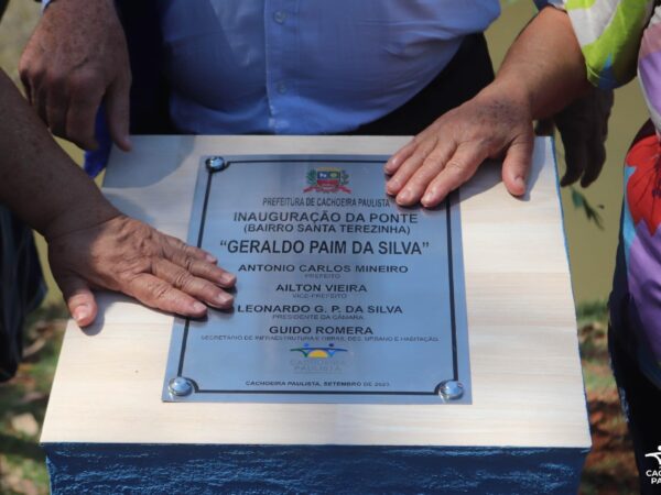 Cachoeira inaugura nova ponte da Turma 26