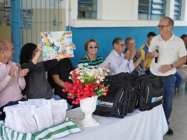 Estudante de Lorena conquista 1º lugar no concurso nacional Cartaz da Paz do Lions Club