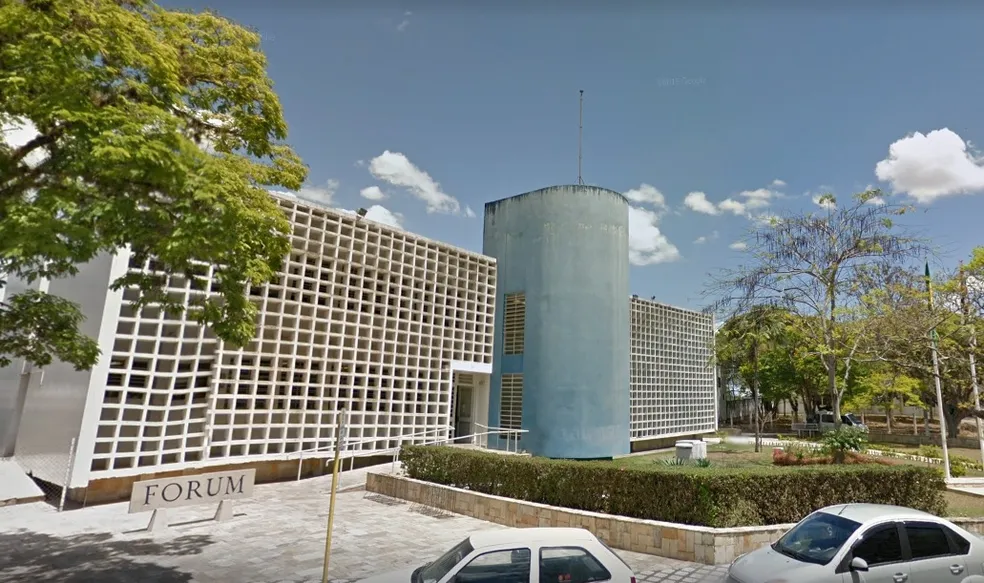 Jovem que matou o namorado é condenada a 10 anos de prisão em Lorena