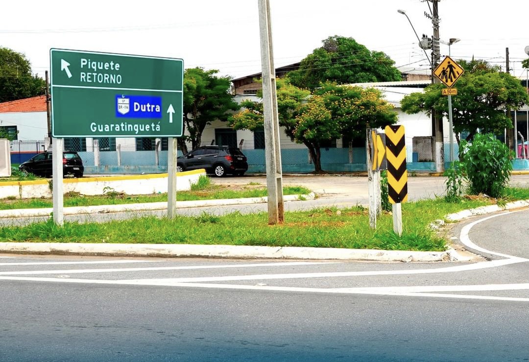 Somente hoje (30), o trevo da Av. Targino Vilela Nunes com a BR-459 está interditado totalmente