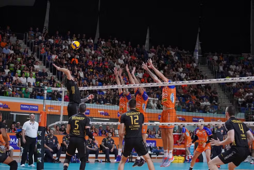 São José sofre 1ª derrota na Superliga e deixa a liderança
