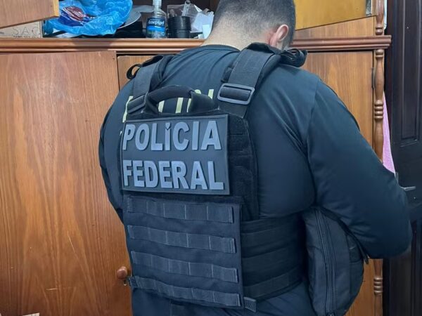 PF prende, pela 3ª vez, homem com passagens por crimes de abuso sexual infantil em Cruzeiro