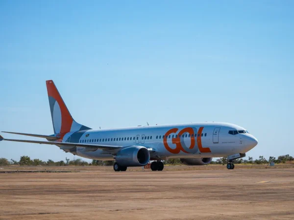 Aeroporto de São José volta a operar voos com passageiros