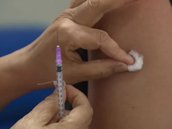 Guará inicia vacinação contra a dengue para crianças de 10 e 11 anos