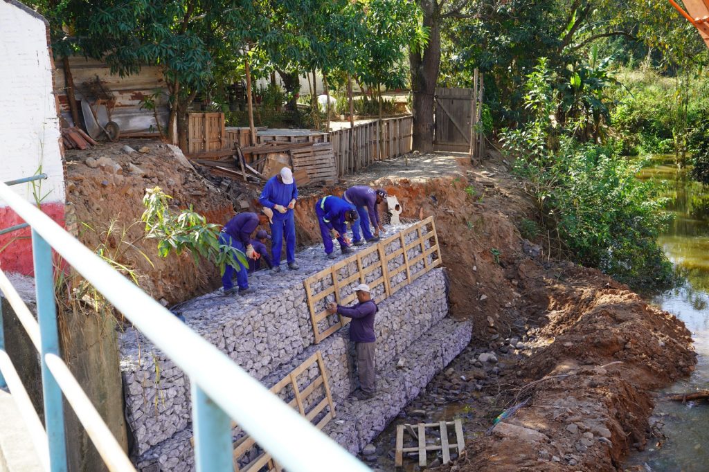 Prefeitura de Lorena inicia ação preventiva nas áreas afetadas pelas chuvas do bairro Olaria