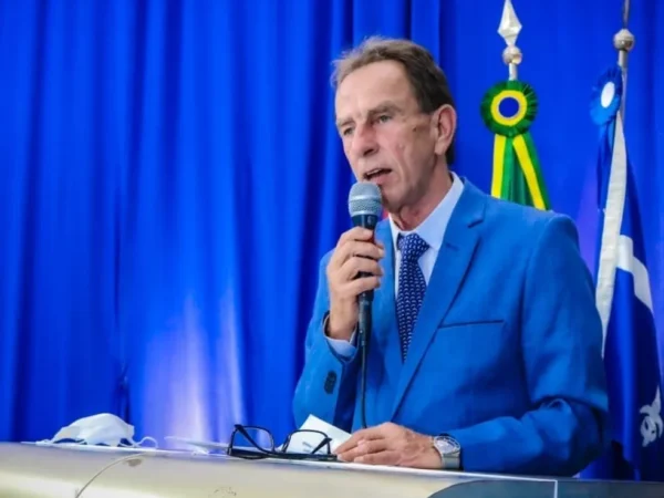Piriquito, prefeito de Aparecida, é condenado a pagar indenização de R$ 50 mil por prejudicar o combate à pandemia
