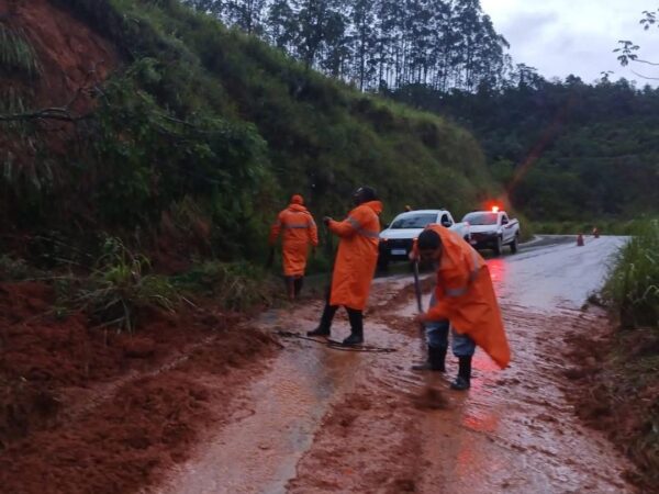 Pedrinhas e Gomeral foram os bairros mais afetados pela chuva em Guaratinguetá