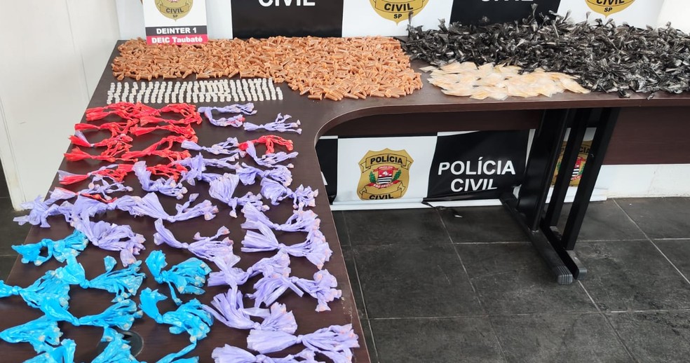 Polícia apreende 8,6 mil porções de drogas em Pinda