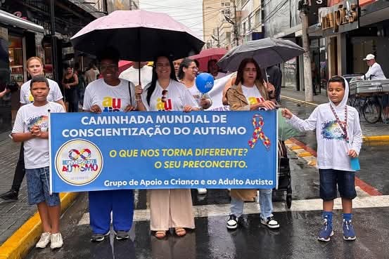 Confira como foi a Caminhada de Conscientização sobre o Autismo