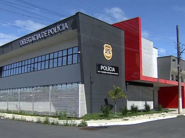 Homem de 28 anos é baleado com tiro no ombro, em Lorena