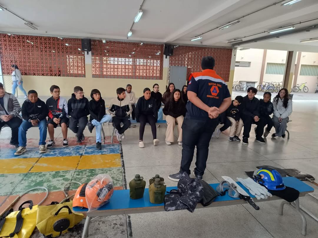 Defesa Civil realiza palestra na escola Galhardo , em Guará