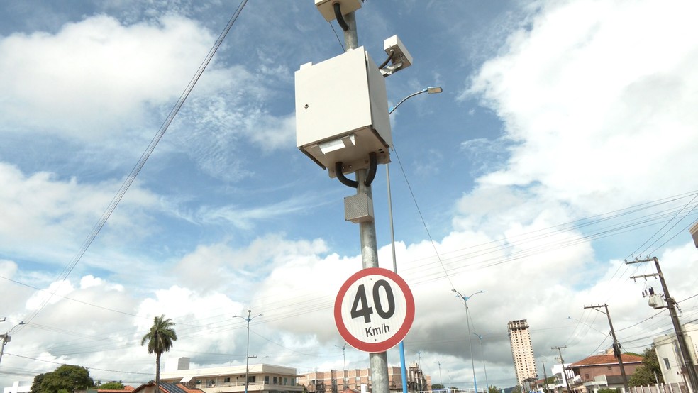 Dez novos radares vão passar a operar em rodovias do Vale e região nesta quarta-feira (29)