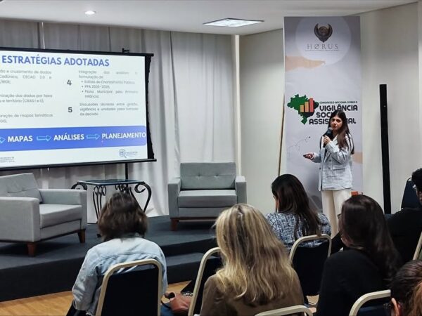 Lorena é destaque no Congresso Nacional da Vigilância Socioassistencial realizado em Curitiba