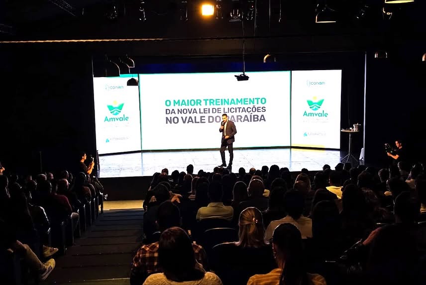 Lorena sedia workshop sobre a nova Lei de Licitações com participação de gestores de 30 cidades