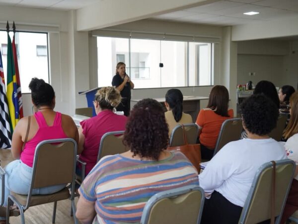 Unidades escolares de Lorena recebem novos equipamentos