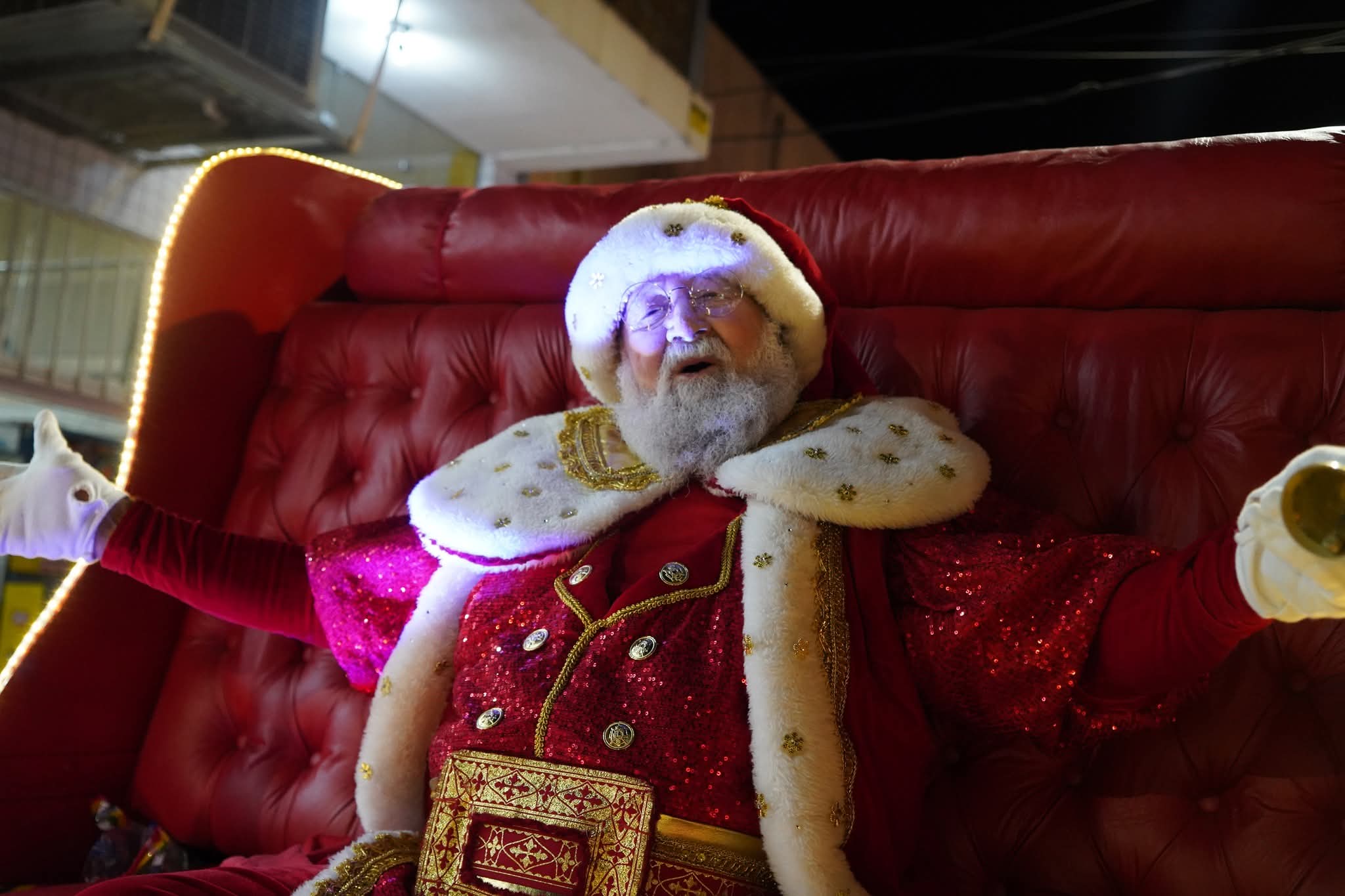 Chegada do Papai Noel e Parada de Natal reúnem um grande público em Lorena