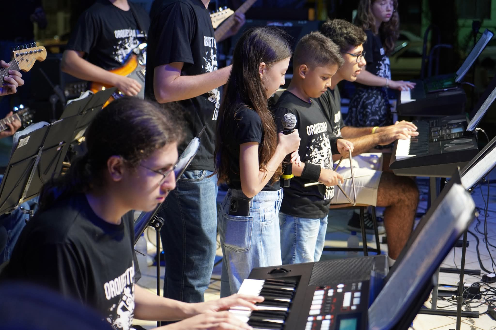 Orquestra Mirim de Lorena e Coral Entre Vozes se apresentam no Natal Iluminado