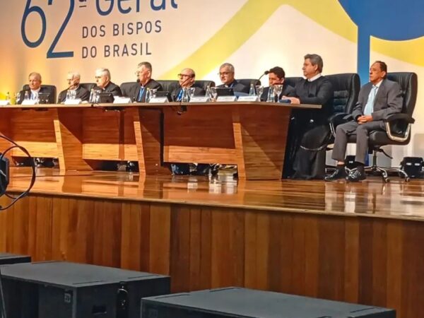 Aparecida é, mais uma vez, o centro de um dos principais encontros da Igreja no mundo