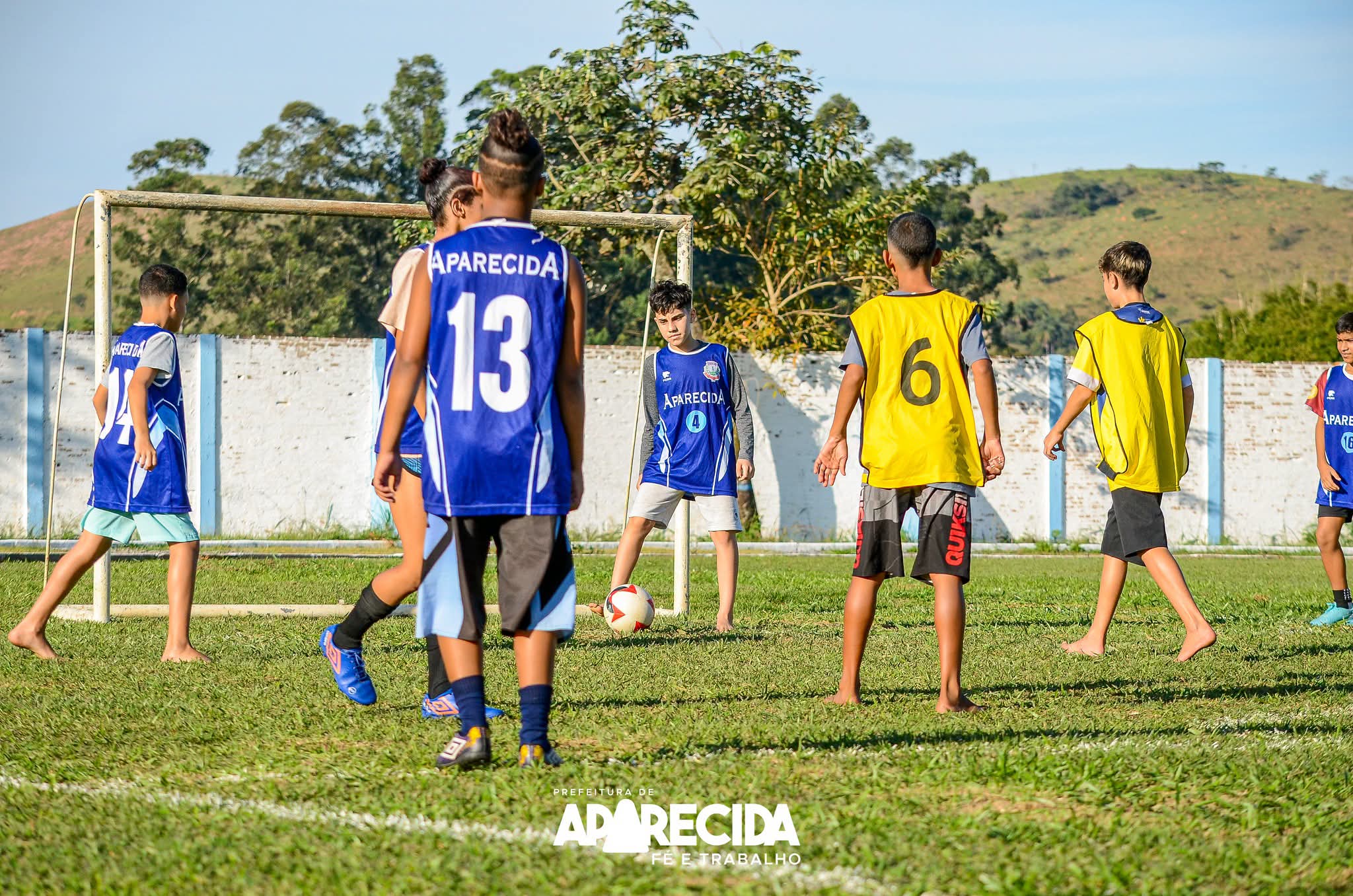 Escolinhas esportivas da Prefeitura de Aparecida continuam e as inscrições seguem abertas