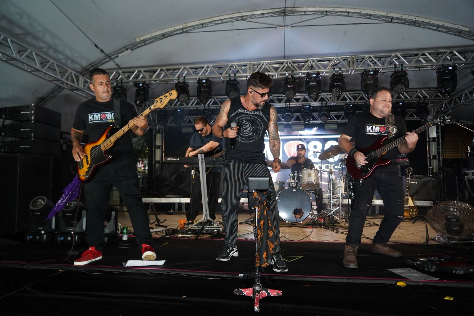 Biquíni Cavadão e KM 80 se apresentam na quarta noite da Festa da Padroeira