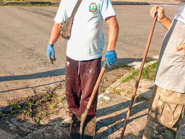 Zeladoria segue em várias regiões de Aparecida