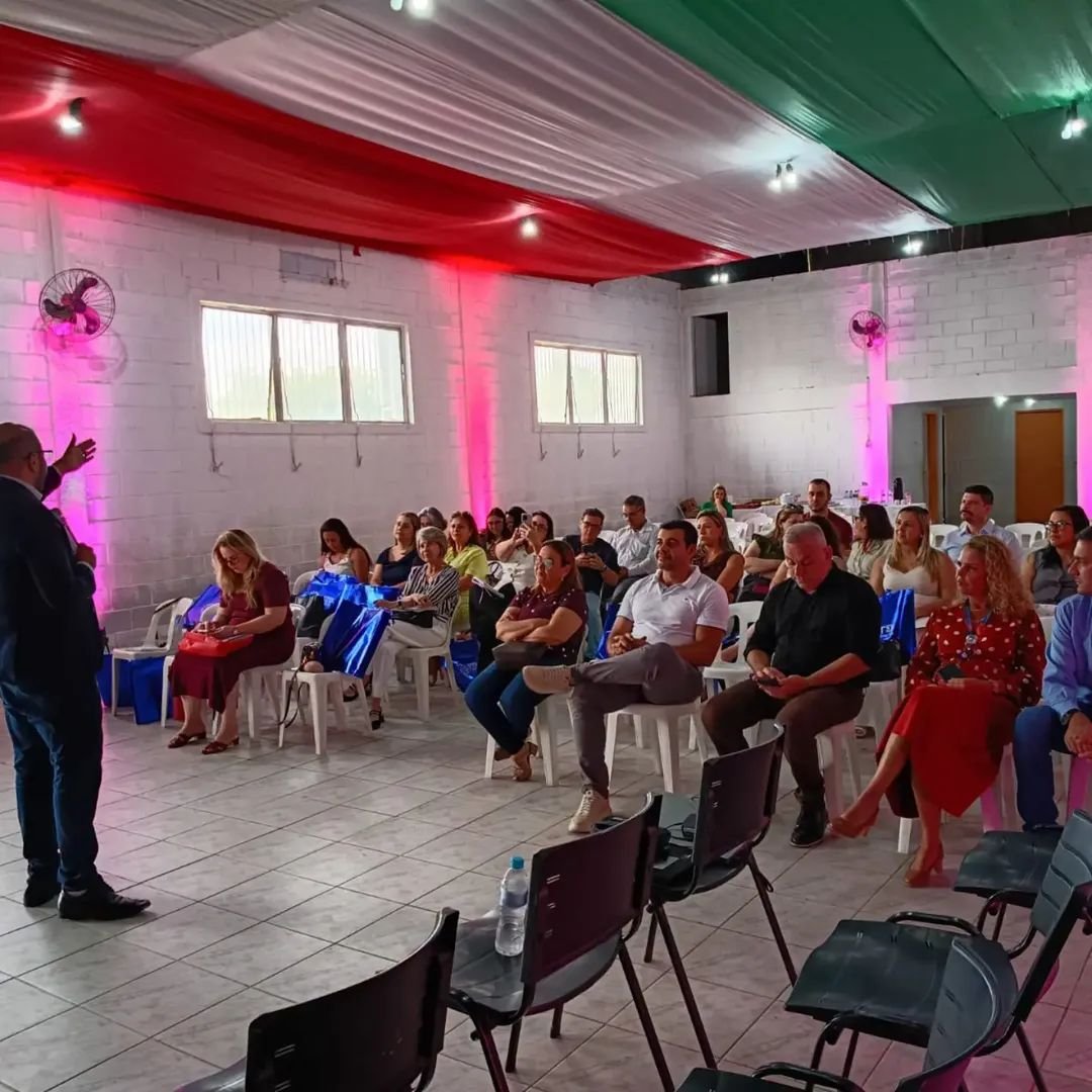 𝐂𝐚𝐧𝐚𝐬 𝐫𝐞𝐜𝐞𝐛𝐞 𝐞𝐧𝐜𝐨𝐧𝐭𝐫𝐨 𝐝𝐞 𝐟𝐨𝐫𝐦𝐚çã𝐨 𝐬𝐨𝐛𝐫𝐞 𝐠𝐞𝐬𝐭ã𝐨 𝐝𝐞 𝐜𝐨𝐧𝐟𝐥𝐢𝐭𝐨𝐬 𝐧𝐚 𝐫𝐞𝐝𝐞 𝐦𝐮𝐧𝐢𝐜𝐢𝐩𝐚𝐥 𝐝𝐞 𝐞𝐧𝐬𝐢𝐧𝐨